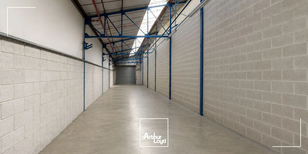 Locaux d'activité & Entrepôts - Location - LA CHAPELLE EN SERVAL - 60520 - 545-545 - 7809222