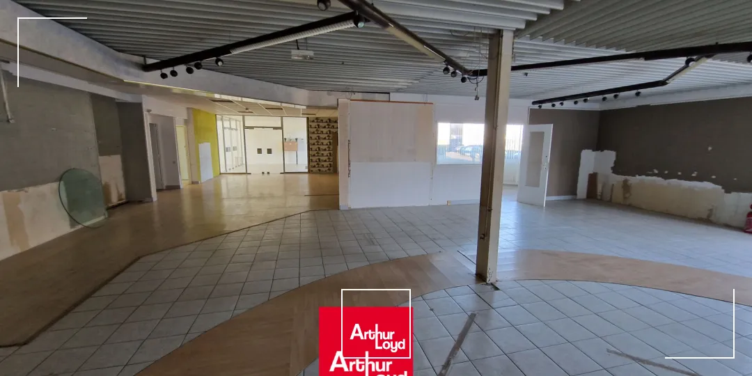 Locaux commerciaux - Vente - MONDEVILLE - 14120 - 563-563 - 7809740