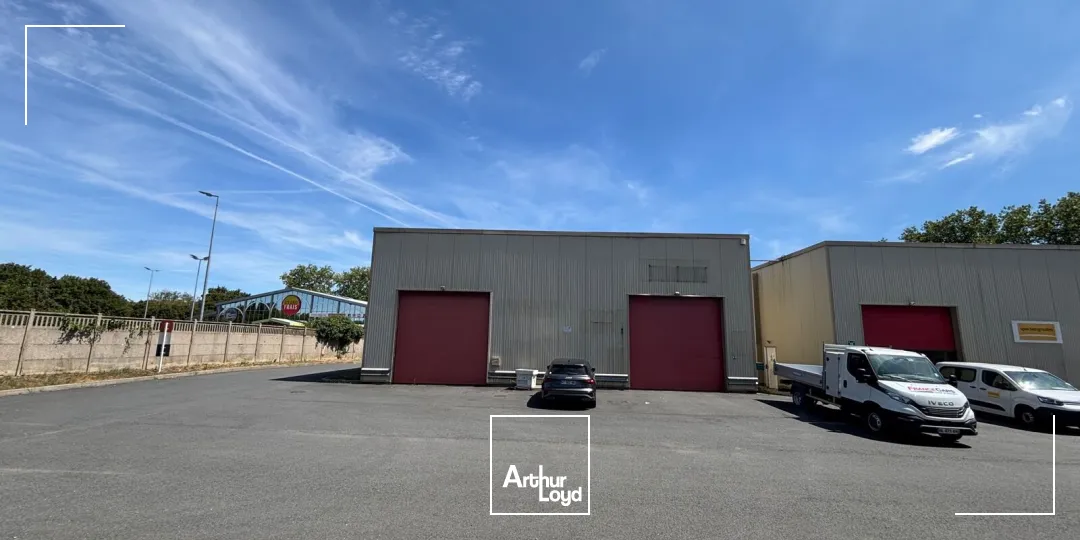 Locaux d'activité & Entrepôts - Location - LE GRAND QUEVILLY - 76120 - 650-650 - 7811050