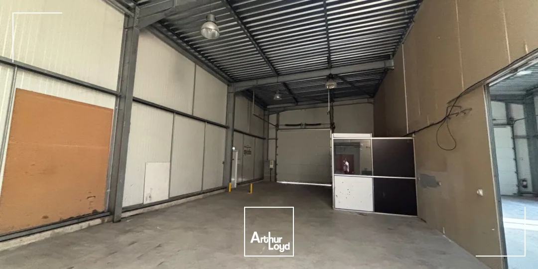 Locaux d'activité & Entrepôts - Location - LE GRAND QUEVILLY - 76120 - 650-650 - 7811054