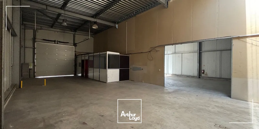 Locaux d'activité & Entrepôts - Location - LE GRAND QUEVILLY - 76120 - 650-650 - 7811056
