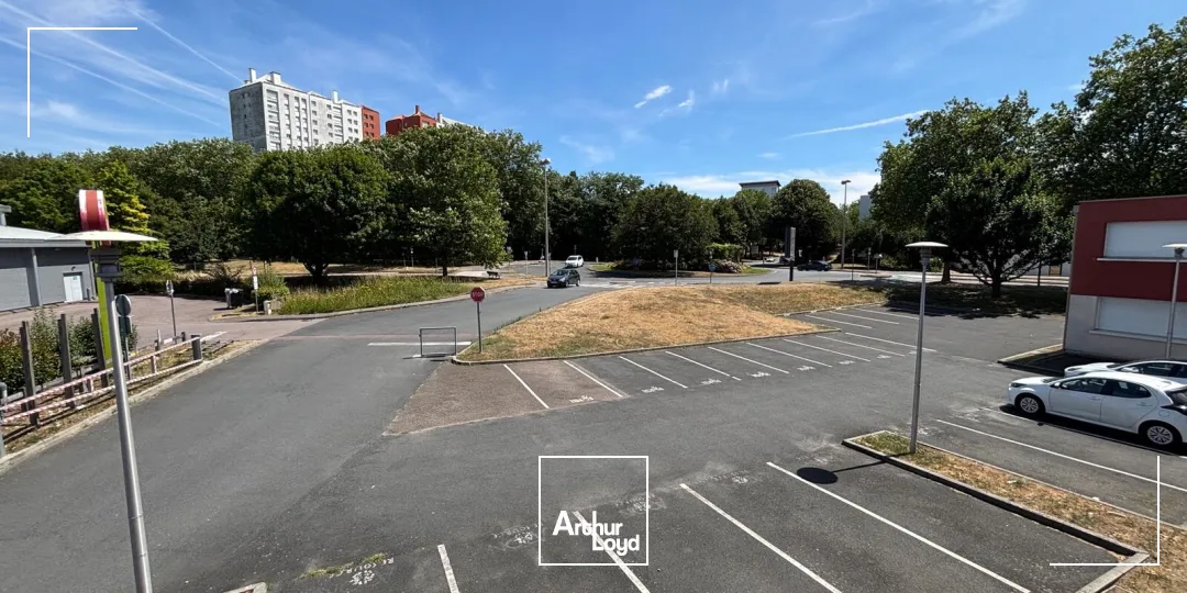 Locaux d'activité & Entrepôts - Location - LE GRAND QUEVILLY - 76120 - 650-650 - 7811059