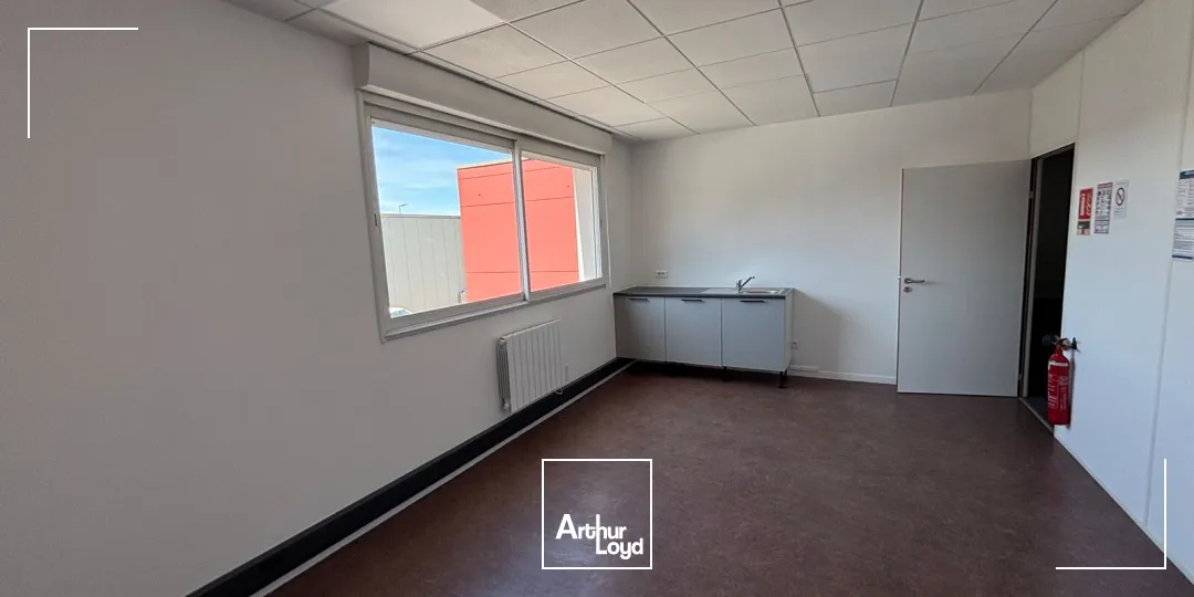 Locaux d'activité & Entrepôts - Location - LE GRAND QUEVILLY - 76120 - 650-650 - 7811061