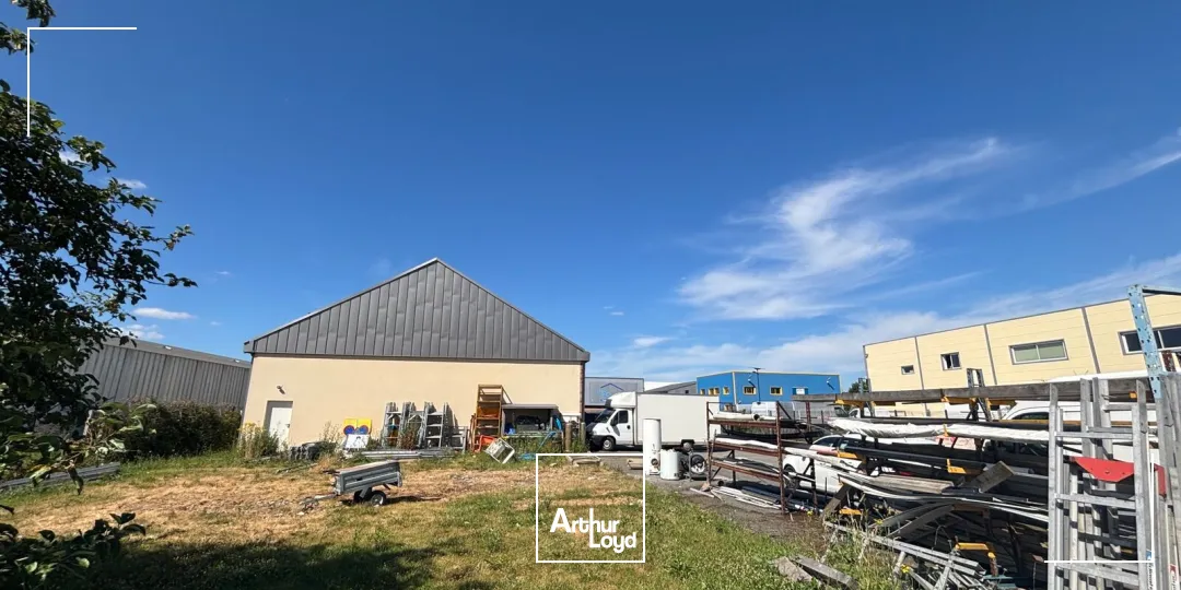 Locaux d'activité & Entrepôts - Location - SAINT JACQUES SUR DARNETAL - 76160 - 335-335 - 7811076