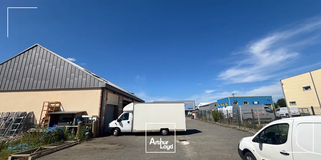Locaux d'activité & Entrepôts - Location - SAINT JACQUES SUR DARNETAL - 76160 - 335-335 - 7811077