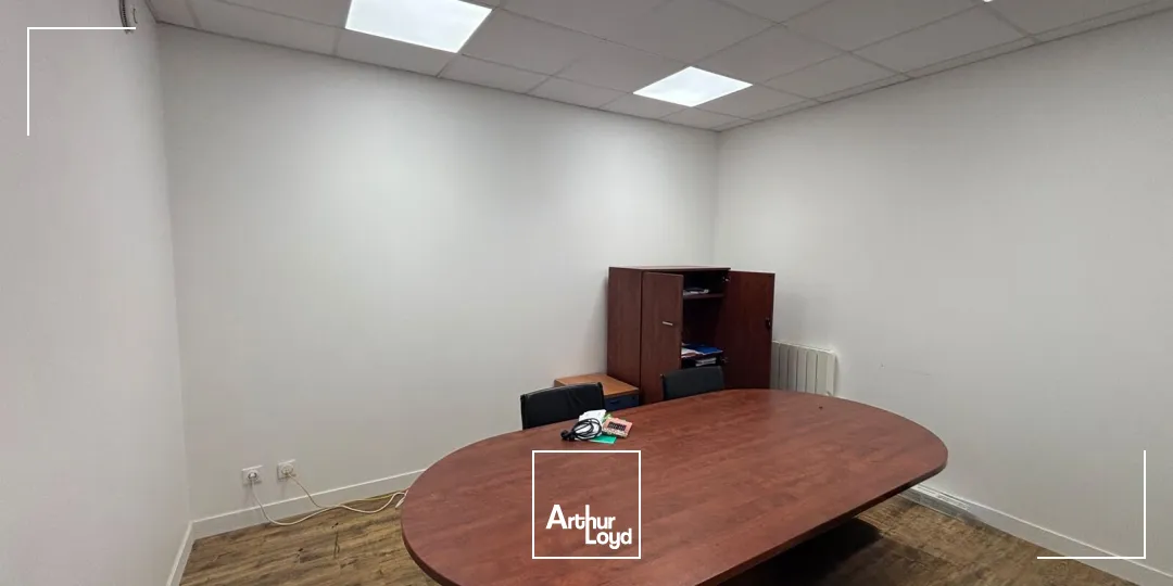 Locaux d'activité & Entrepôts - Location - SAINT JACQUES SUR DARNETAL - 76160 - 335-335 - 7811081