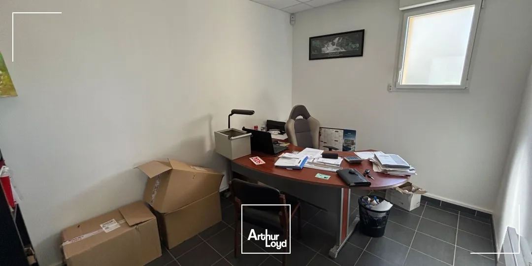 Locaux d'activité & Entrepôts - Location - SAINT JACQUES SUR DARNETAL - 76160 - 335-335 - 7811087