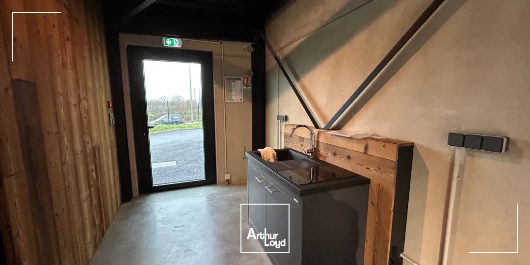 Locaux d'activité & Entrepôts - Vente - SAINT NAZAIRE - 44600 - 536-536 - 7812274