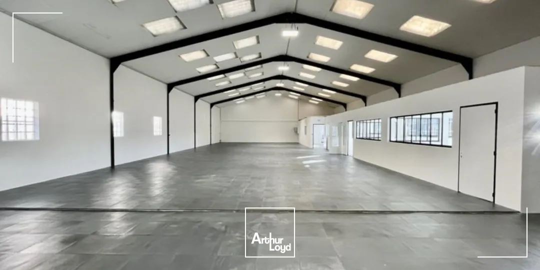 Locaux commerciaux - Location - SAINT HERBLAIN - 44800 - 225-600 - 7812993