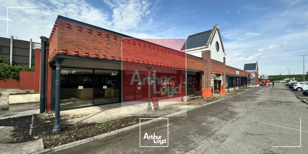 Locaux commerciaux - Location - PONT-SAINTE-MARIE - 10150 - 209-209 - 7813494