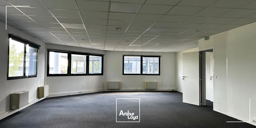 Bureaux - Location - CANEJAN - 33610 - 112.03-816.72 - 7813614