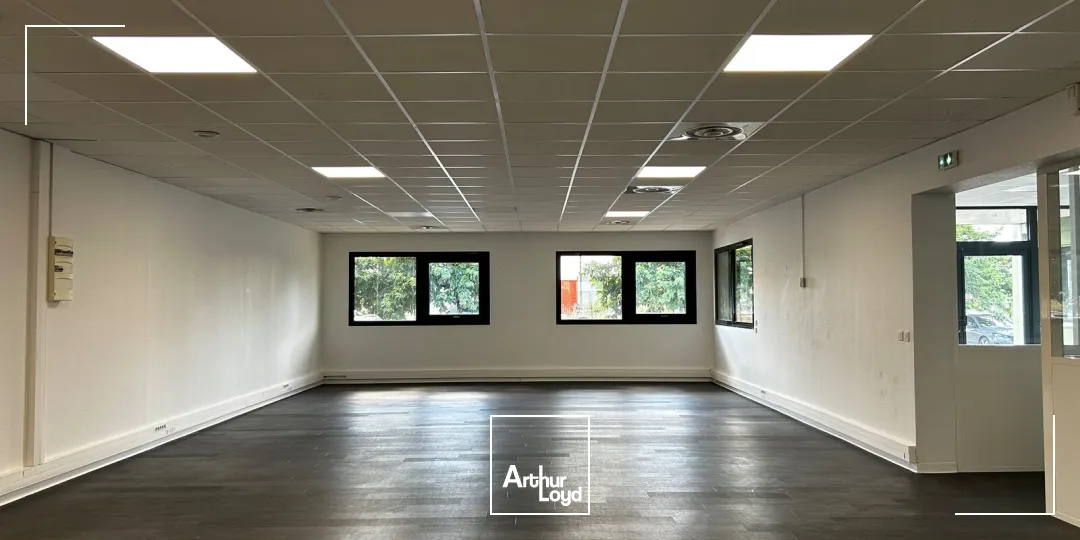 Bureaux - Location - CANEJAN - 33610 - 112.03-816.72 - 7813608