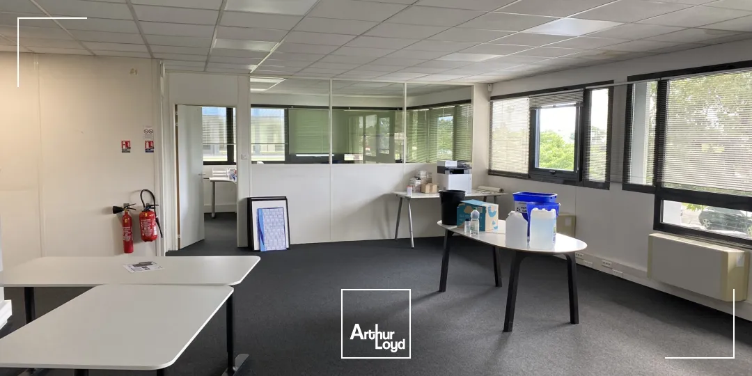 Bureaux - Location - CANEJAN - 33610 - 112.03-816.72 - 7813610