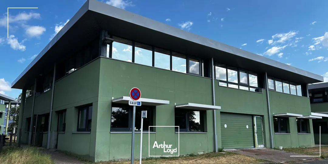 Bureaux - Location - CANEJAN - 33610 - 112.03-816.72 - 7813607