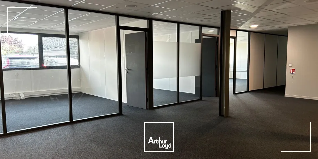 Bureaux - Location - MERIGNAC - 33700 - 282.23-698.73 - 7813639