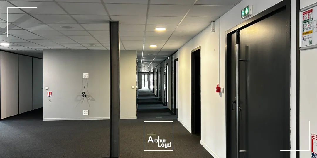 Bureaux - Location - MERIGNAC - 33700 - 282.23-698.73 - 7813640