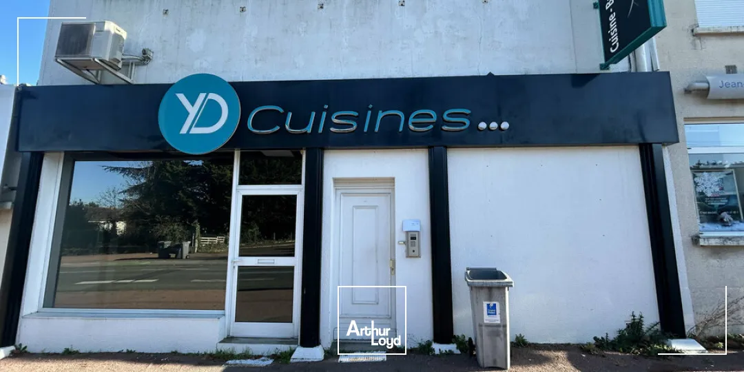 Locaux commerciaux - Location - POITIERS - 86000 - 100-100 - 7815343