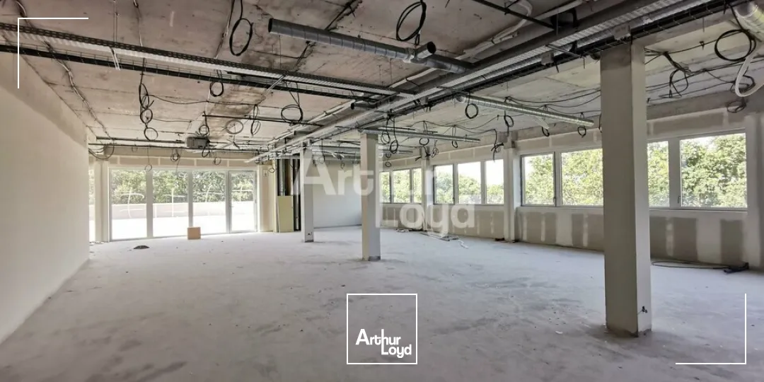 Bureaux - Vente - BRUZ - 35170 - 245-4946 - 7815369