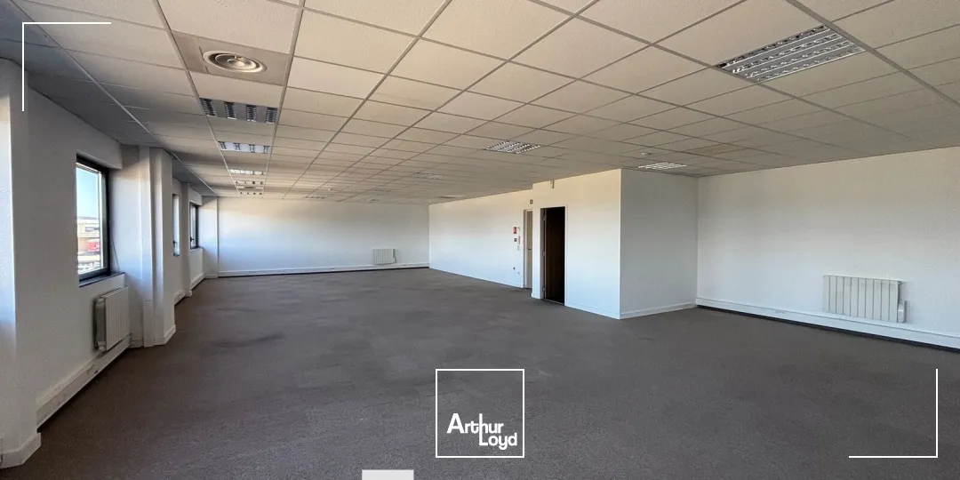 Locaux d'activité & Entrepôts - Location - CORBAS - 69960 - 651-651 - 7816131