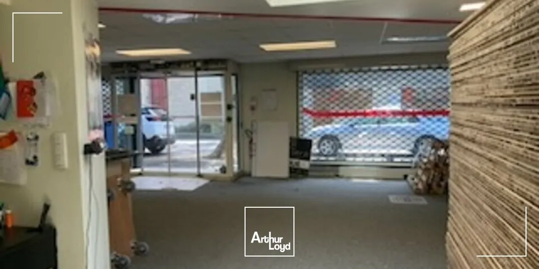 Locaux commerciaux - Vente - AVIGNON - 84000 - 166.54-166.54 - 7816253