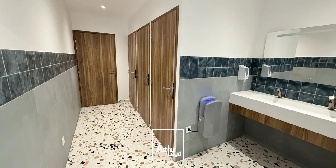 Bureaux - Location - AIX EN PROVENCE - 13290 - 300-2126 - 7816430