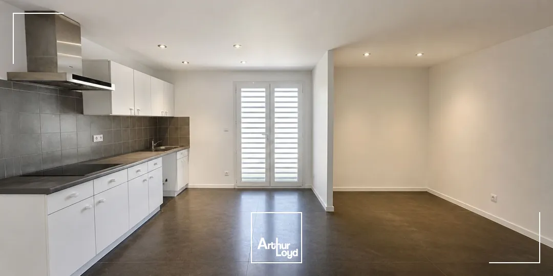 Locaux d'activité & Entrepôts - Location - EGUILLES - 13510 - 570-570 - 7816451