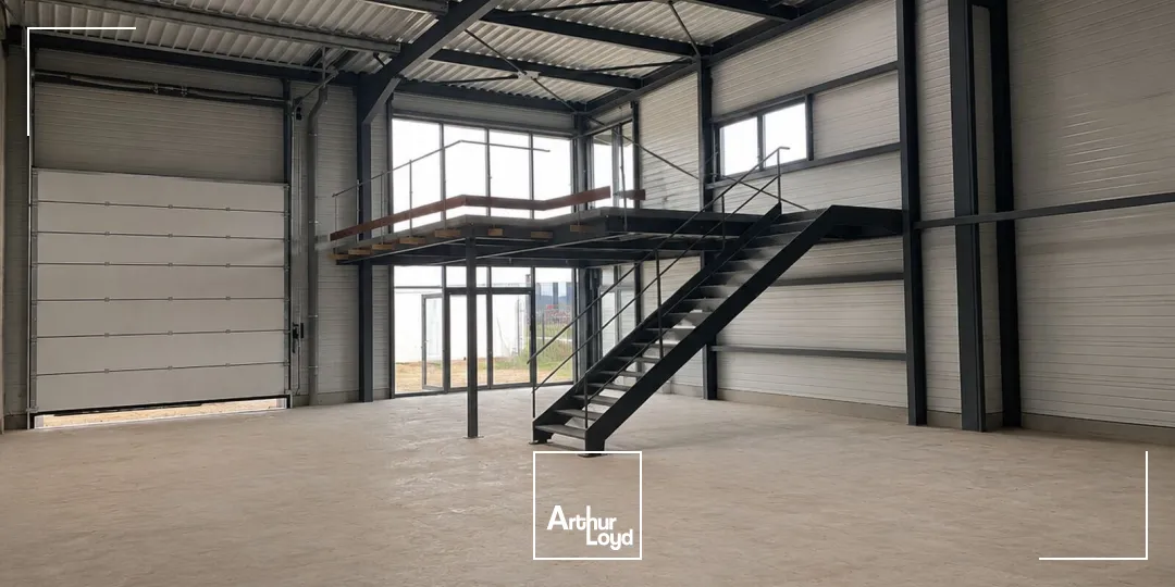 Locaux d'activité & Entrepôts - Location - ALLONNE - 60000 - 240-240 - 7816614