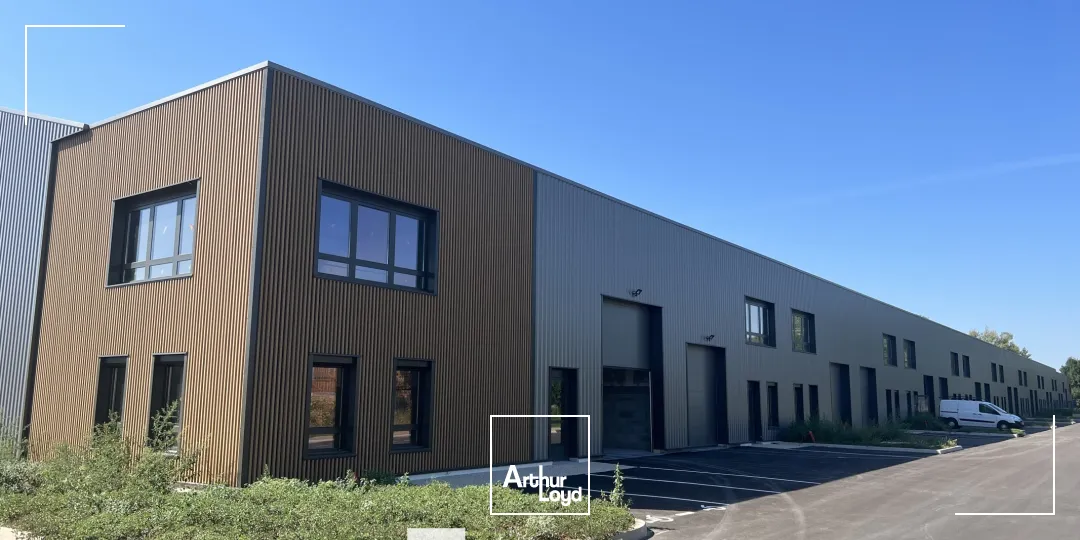 Locaux d'activité & Entrepôts - Location - BOURGOIN JALLIEU - 38300 - 225-225 - 7817087