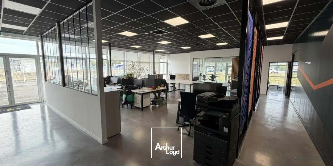 Locaux d'activité & Entrepôts - Location - VALENCE - 26000 - 723-723 - 7817203