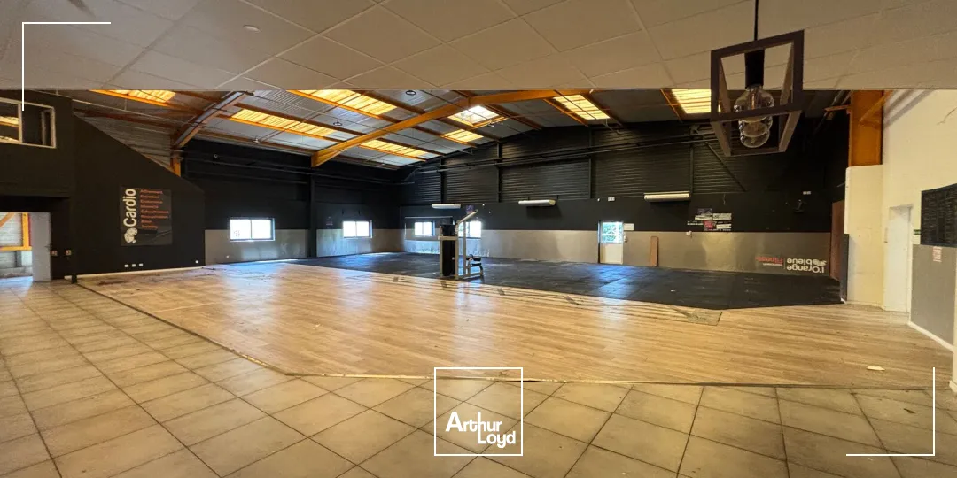 Locaux d'activité & Entrepôts - Location - CREPY EN VALOIS - 60800 - 785-785 - 7817458