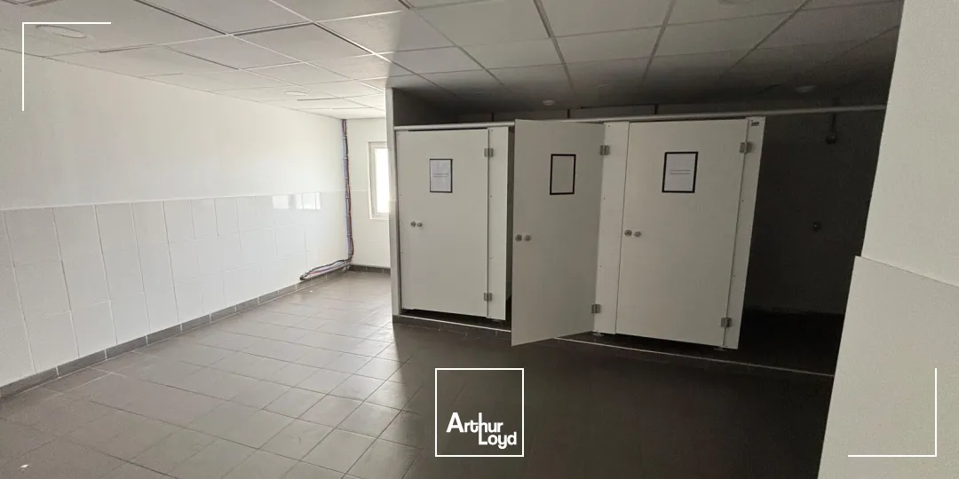 Locaux d'activité & Entrepôts - Location - CREPY EN VALOIS - 60800 - 785-785 - 7817461