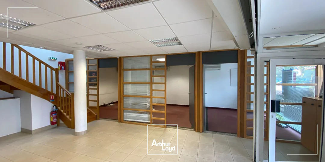 Locaux commerciaux - Vente - LA ROCHELLE - 17000 - 159.3-159.3 - 7818007