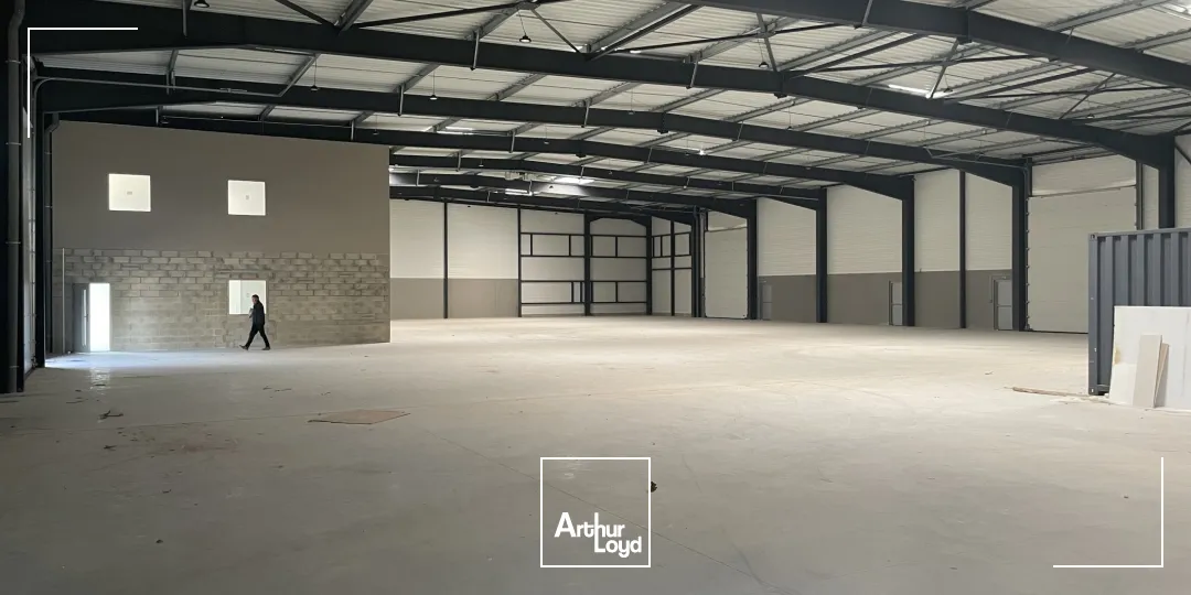 Locaux d'activité & Entrepôts - Location - BEAUVAIS - 60000 - 362-2585 - 7818223