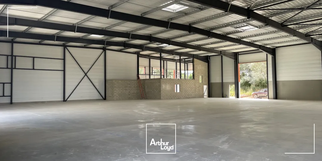 Locaux d'activité & Entrepôts - Location - BEAUVAIS - 60000 - 362-2585 - 7818217