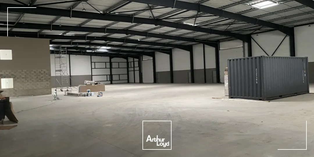 Locaux d'activité & Entrepôts - Location - BEAUVAIS - 60000 - 362-2585 - 7818219