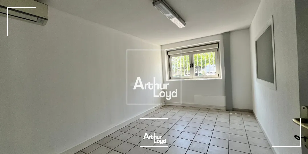 Locaux d'activité & Entrepôts - Location - GALLARGUES LE MONTUEUX - 30660 - 430-430 - 7819087