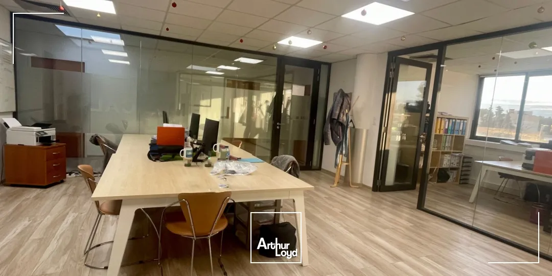 Bureaux - Location - NIMES - 30900 - 152.59-152.59 - 7819148