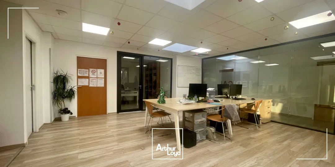 Bureaux - Location - NIMES - 30900 - 152.59-152.59 - 7819153