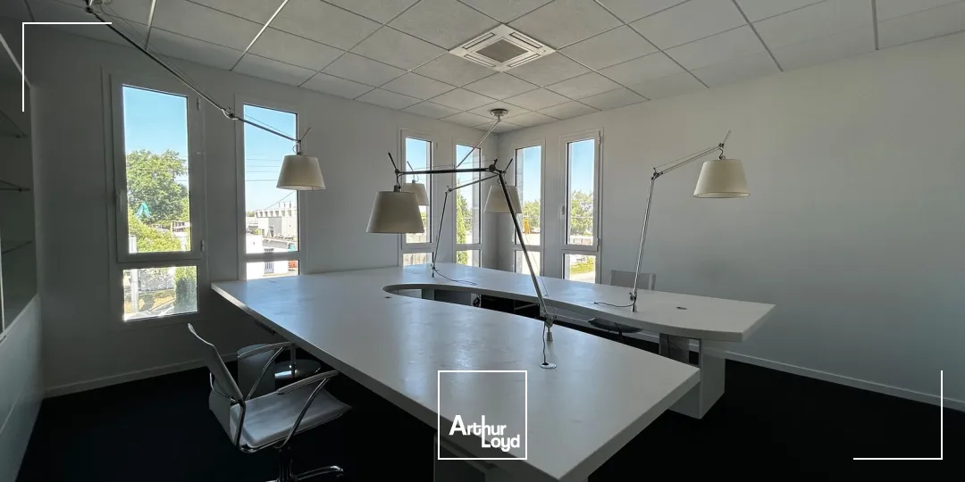 Bureaux - Location - MERIGNAC - 33700 - 120-120 - 7819226
