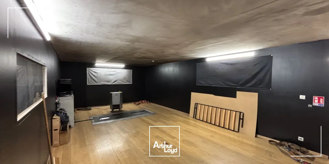 Locaux d'activité & Entrepôts - Vente - PISSY POVILLE - 76360 - 600-600 - 7819283