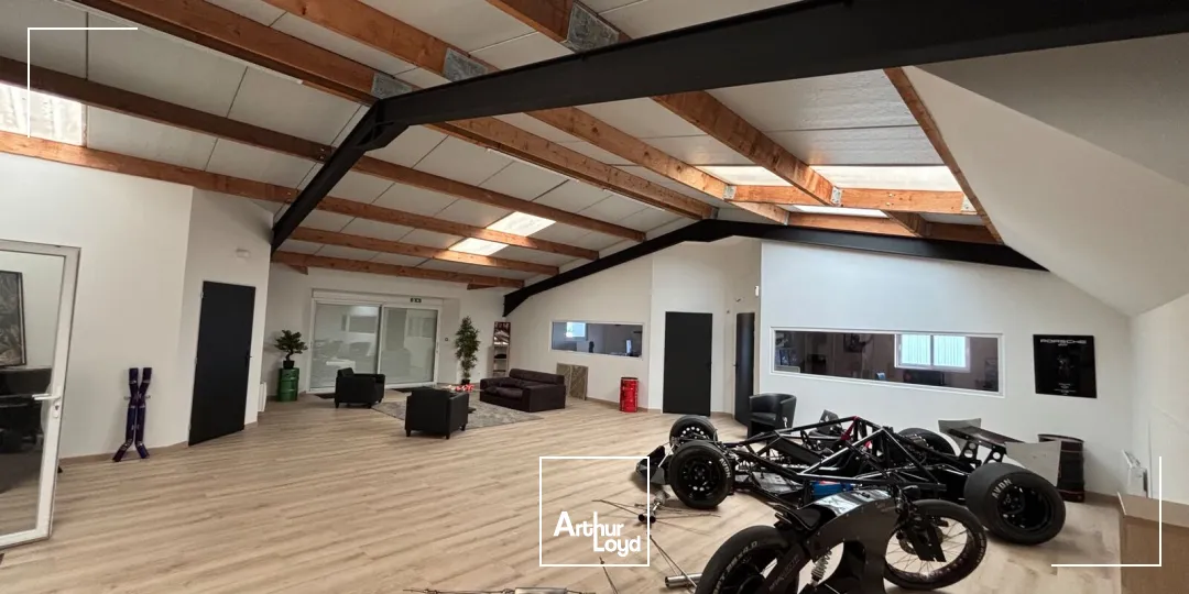 Locaux d'activité & Entrepôts - Vente - PISSY POVILLE - 76360 - 600-600 - 7819289