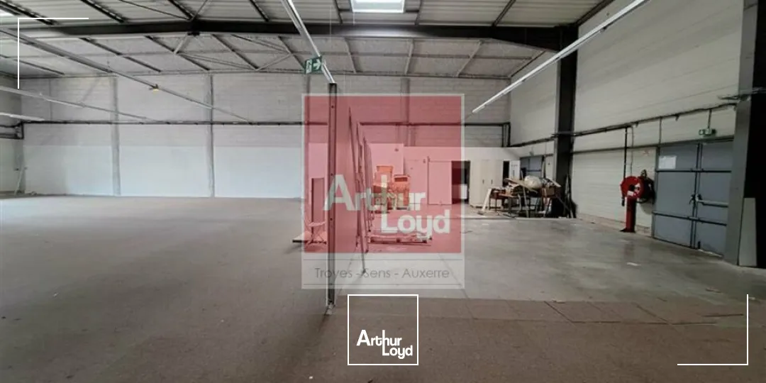 Locaux commerciaux - Location - MONÉTEAU - 89470 - 753.31-753.31 - 7821054