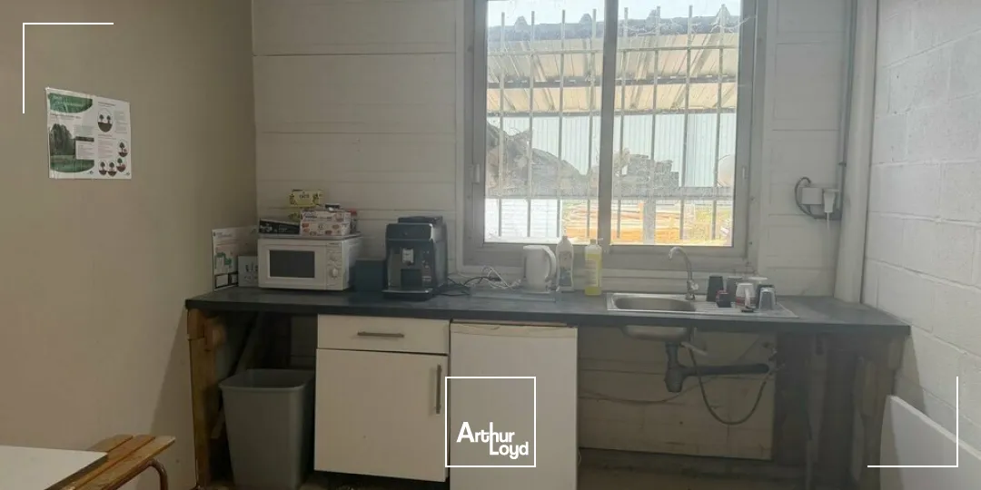 Locaux d'activité & Entrepôts - Location - TROUY - 18570 - 550-550 - 7821093