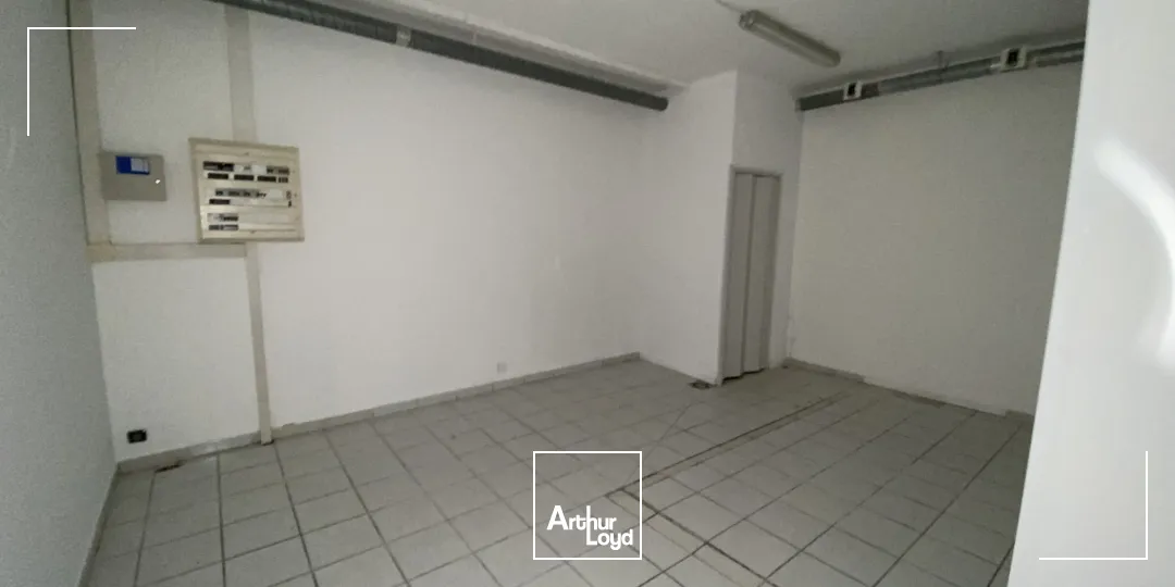 Bureaux - Location - SALON DE PROVENCE - 13300 - 200-200 - 7821126
