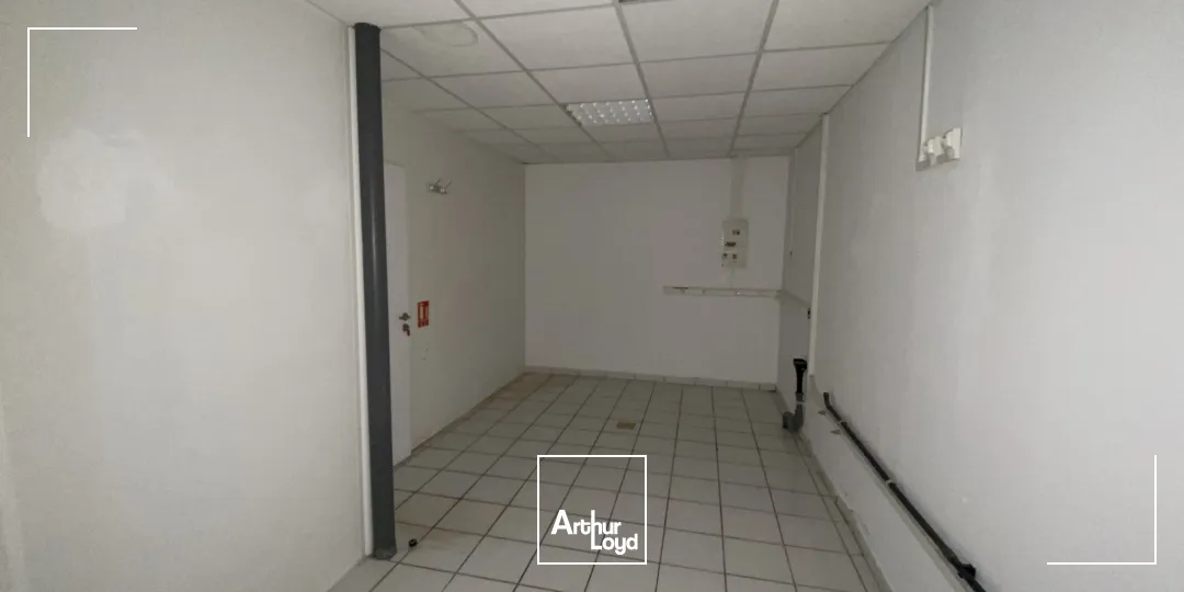 Bureaux - Location - SALON DE PROVENCE - 13300 - 200-200 - 7821133