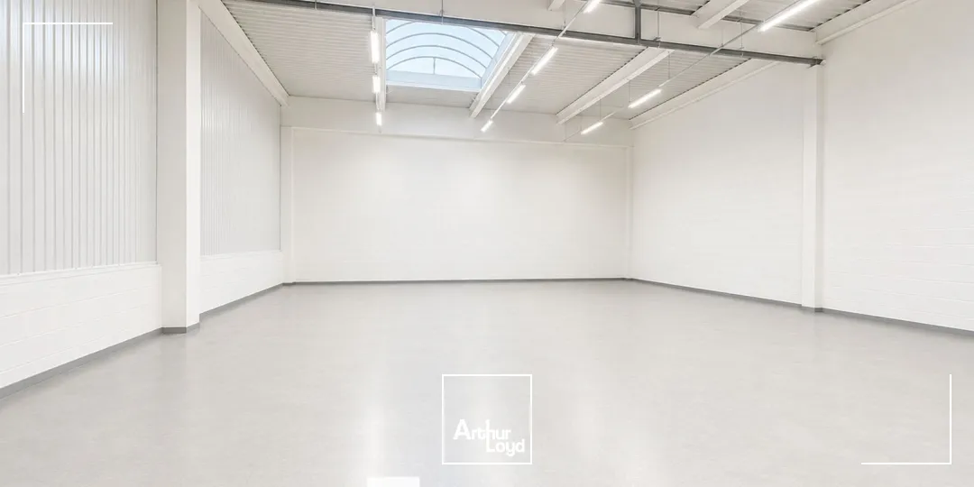 Locaux d'activité & Entrepôts - Location - SAINT PRIEST - 69800 - 374-374 - 7821617