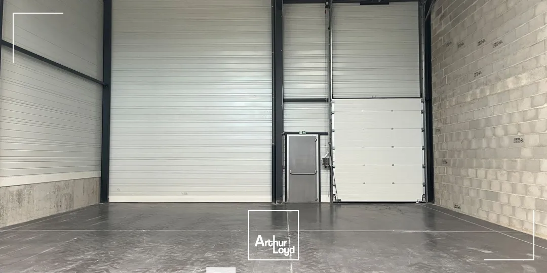Locaux d'activité & Entrepôts - Location - RILLIEUX LA PAPE - 69140 - 318-318 - 7821663
