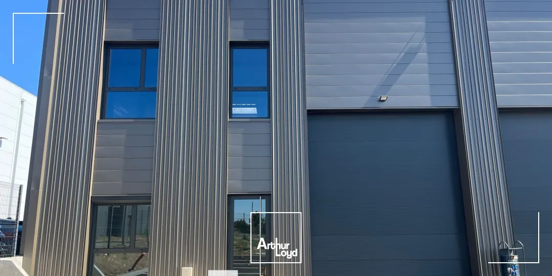 Locaux d'activité & Entrepôts - Location - RILLIEUX LA PAPE - 69140 - 318-318 - 7821659