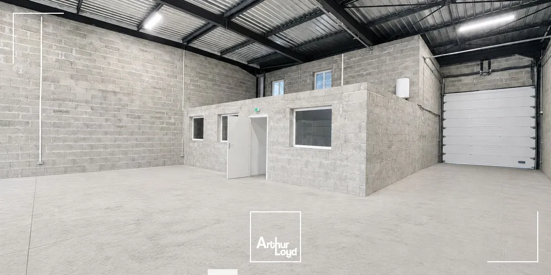 Locaux d'activité & Entrepôts - Location - BRINDAS - 69126 - 342-342 - 7821666