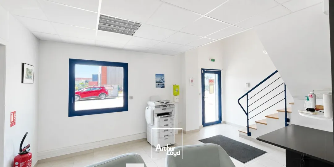 Locaux d'activité & Entrepôts - Location - BRINDAS - 69126 - 342-342 - 7821668
